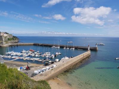 1er jour et Guillaume arrive