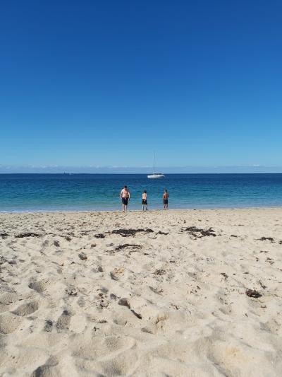 1er jour et Guillaume arrive