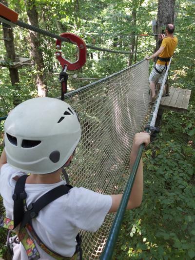 Accrobranche avec Ambre et Nathan