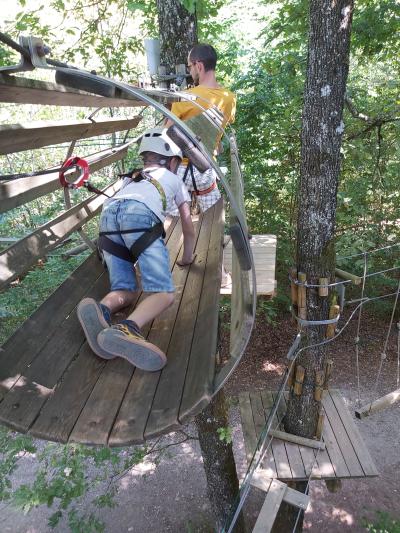 Accrobranche avec Ambre et Nathan