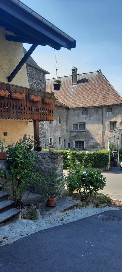 Tonon les bains, Yvoire et visite à la cave pour les filles et plage pour les enfants