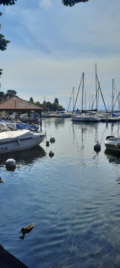 Tonon les bains, Yvoire et visite à la cave pour les filles et plage pour les enfants