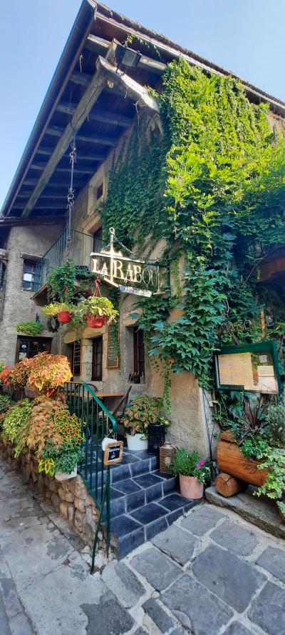 Tonon les bains, Yvoire et visite à la cave pour les filles et plage pour les enfants