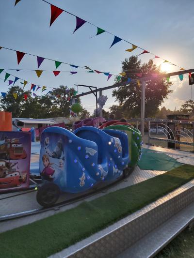Tonon les bains, Yvoire et visite à la cave pour les filles et plage pour les enfants