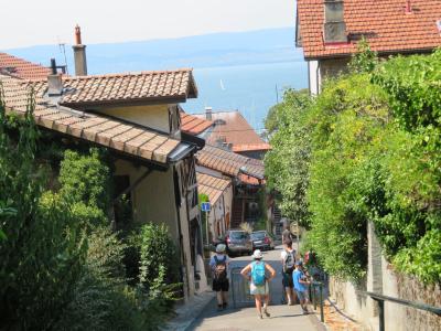 Tonon les bains, Yvoire et visite à la cave pour les filles et plage pour les enfants