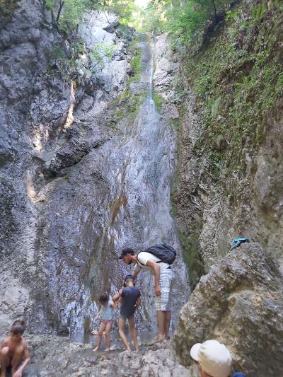 Visite de La Roche-sur-Foron et randonnée La boucle des cascades