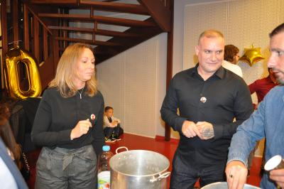 50 ans et pas une ride. Une fête super sympa et encore un super moment partagé. De belles rencontres