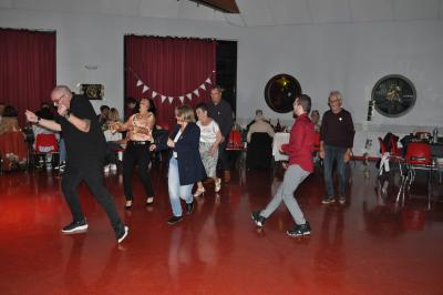 50 ans et pas une ride. Une fête super sympa et encore un super moment partagé. De belles rencontres