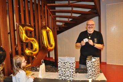 50 ans et pas une ride. Une fête super sympa et encore un super moment partagé. De belles rencontres