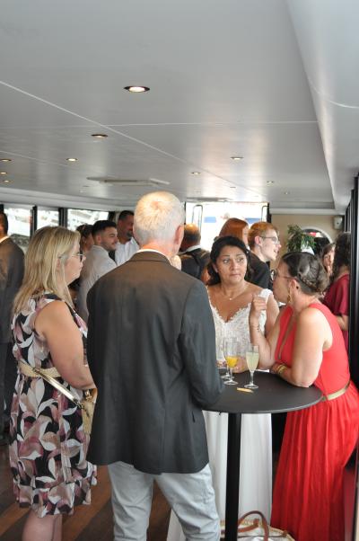 Apéritif et diner sur la seconde péniche