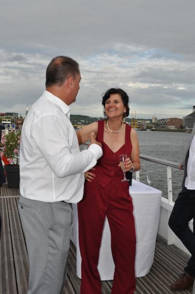 Apéritif et diner sur la seconde péniche