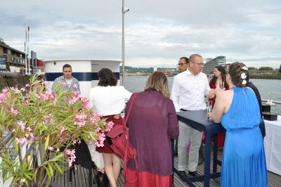 Apéritif et diner sur la seconde péniche