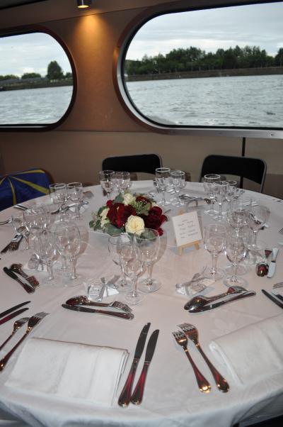 Apéritif et diner sur la seconde péniche