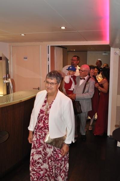 Apéritif et diner sur la seconde péniche