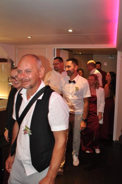 Apéritif et diner sur la seconde péniche