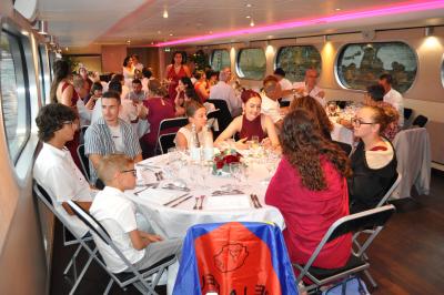 Apéritif et diner sur la seconde péniche