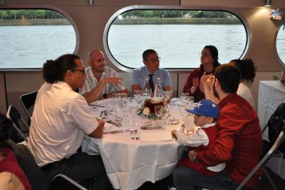 Apéritif et diner sur la seconde péniche