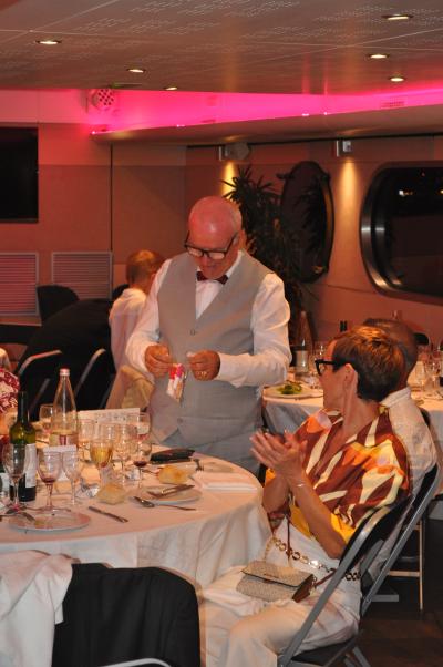 Apéritif et diner sur la seconde péniche