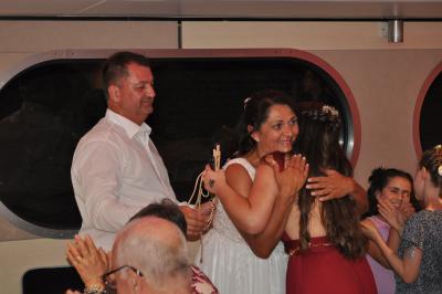 Apéritif et diner sur la seconde péniche