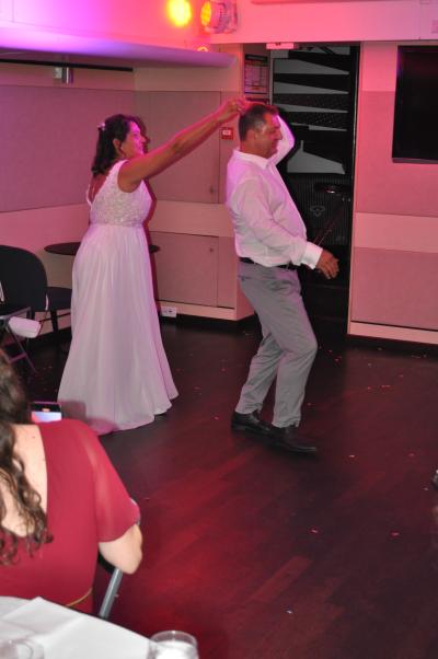 Apéritif et diner sur la seconde péniche