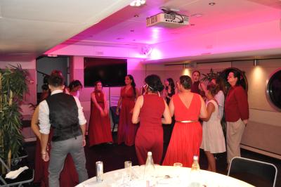 Apéritif et diner sur la seconde péniche