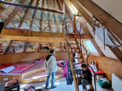 Petit déjeuner après une nuit dans le tipi